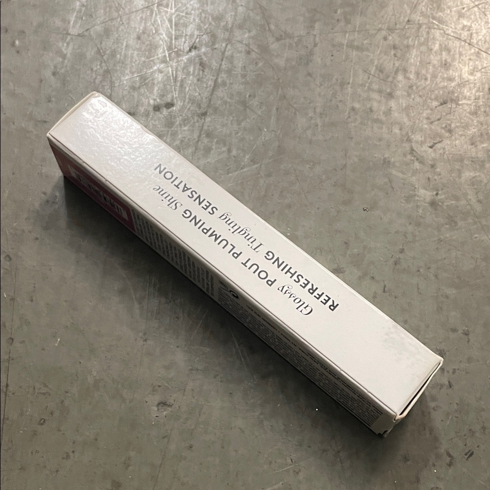 Buxom Full-On Plumping Lip Cream in Dolly. Brand new in box - Picture 3 of 5